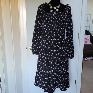 Celebrity Pink Black Floral Long Sleeve Dress